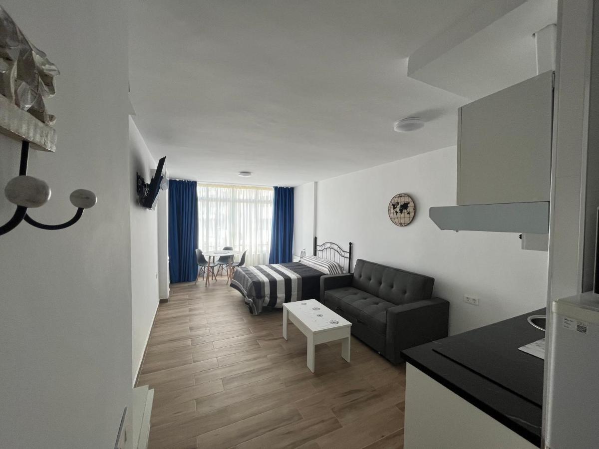 Ver621 - Estudio Con Vistas Al Mar, Wifi, Piscina, Centro A 100 Metros, Playa A 600 Metros Торемолинос Екстериор снимка