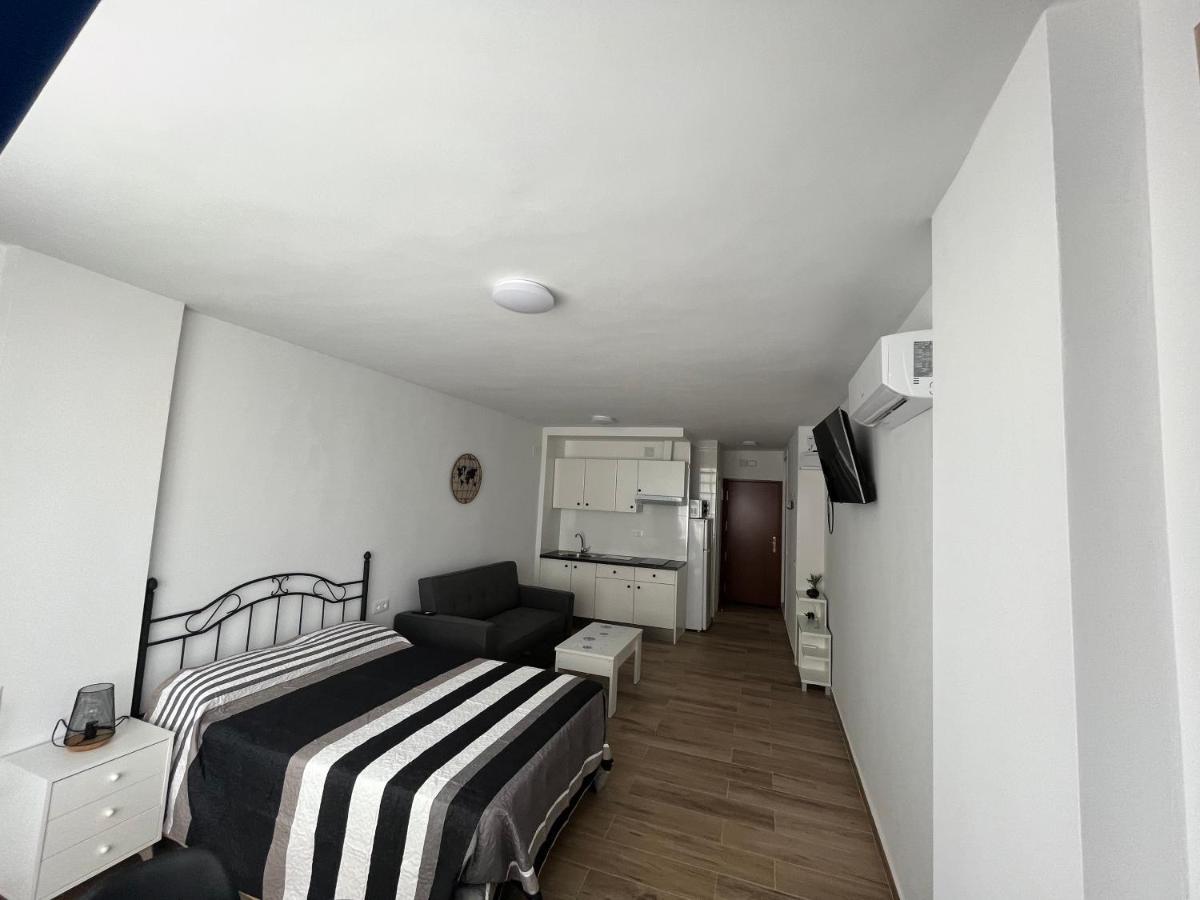 Ver621 - Estudio Con Vistas Al Mar, Wifi, Piscina, Centro A 100 Metros, Playa A 600 Metros Торемолинос Екстериор снимка