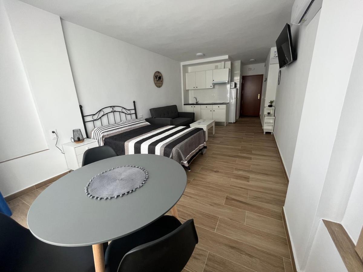 Ver621 - Estudio Con Vistas Al Mar, Wifi, Piscina, Centro A 100 Metros, Playa A 600 Metros Торемолинос Екстериор снимка